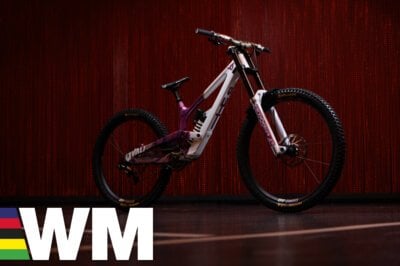 Downhill-WM 2024 – Andorra: Die YT Custom WM-Bikes von Vali Höll & Co.