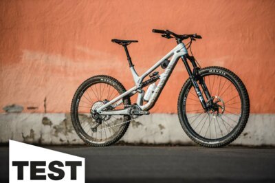 Canyon Spectral CF 8 CLLCTV 2022 im Test: Mullet-Makeover mit Party-Garantie