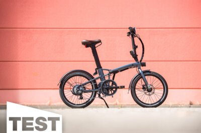 Decathlon B’Twin E-Fold 900 im Test: 20″-E-Faltrad mit Heckmotor und Scheibenbremsen