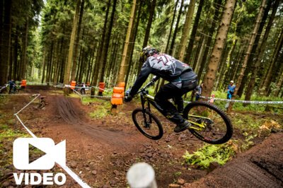Deutsche Downhill-Meisterschaft: Raw-Video – Bikefliegen in Ilmenau