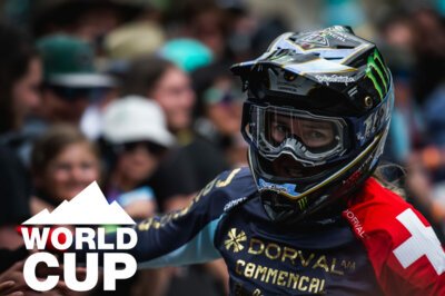 Downhill World Cup 2023 – Andorra: Heftiger Sturz von Camille Balanche